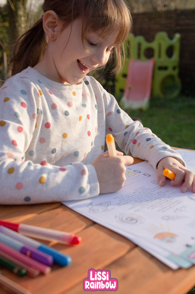 Zahl 0 bis 10 schreiben lernen mit Weltall-Thema für Kinder